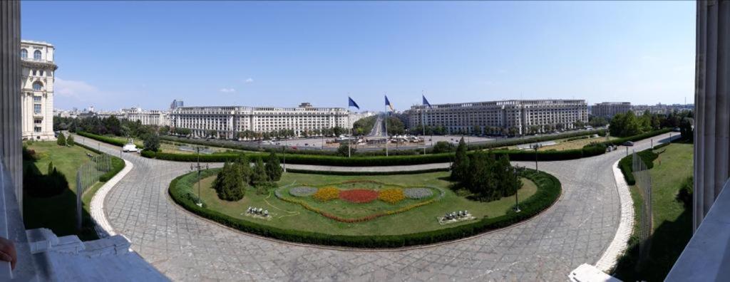 Central Appartment - Heart Of Bucharest - Sector 1 - New Renovated - Open Space Buitenkant foto